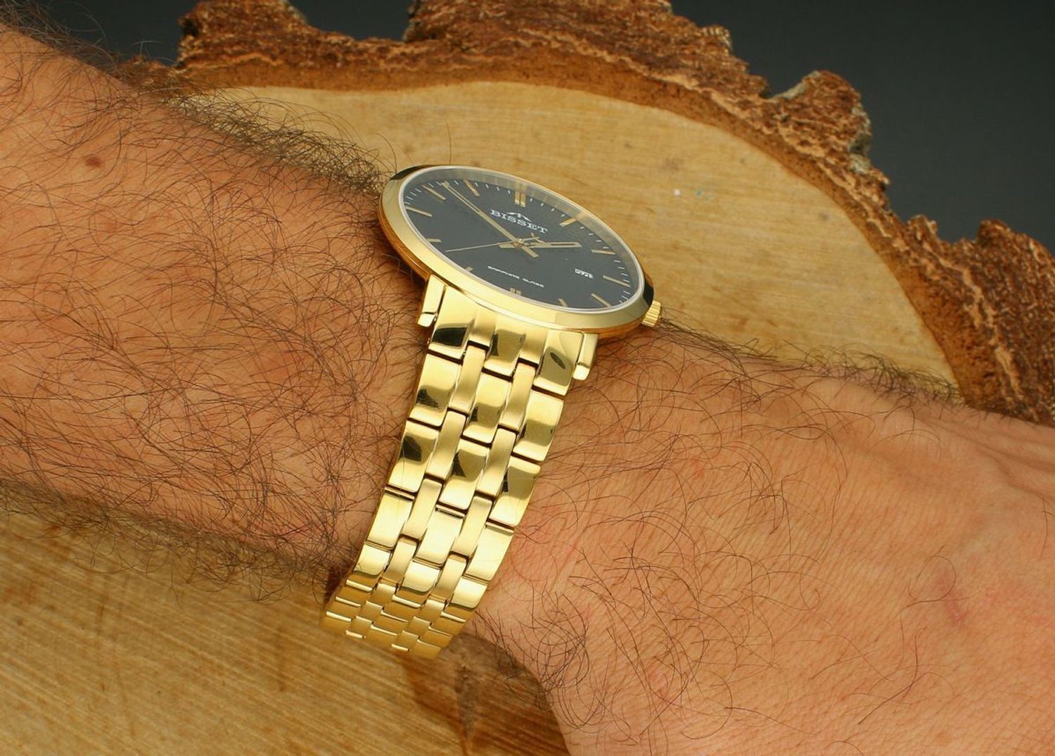 Bisset BSDE86 to elegancki zegarek męski, który łączy w sobie klasykę i nowoczesność. Jego sercem jest szwajcarski mechanizm kwarcowy RONDA SWISS,1.jpg